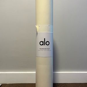 Alo Yoga Warrior Mat